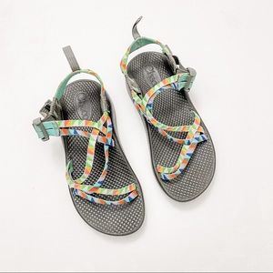 camper turquoise chacos